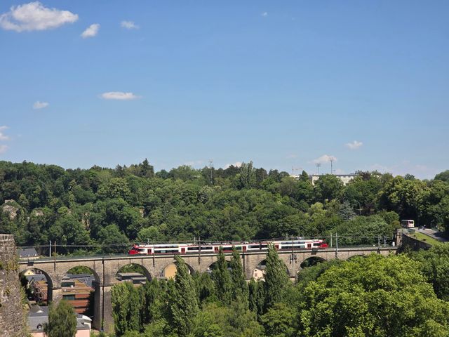železniční viadukt